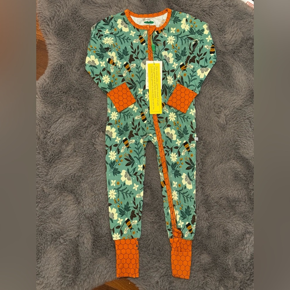 ❤️NWT FLORAL BUMBLE BEE BAMBOO ZIPPY❤️